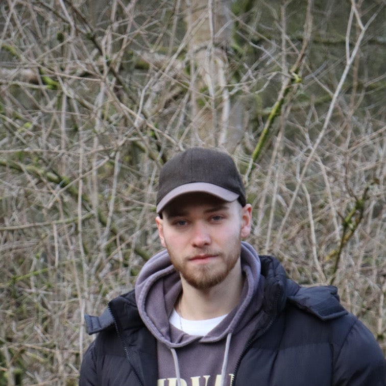 Plain Tweed Baseball Cap with Suede Peak