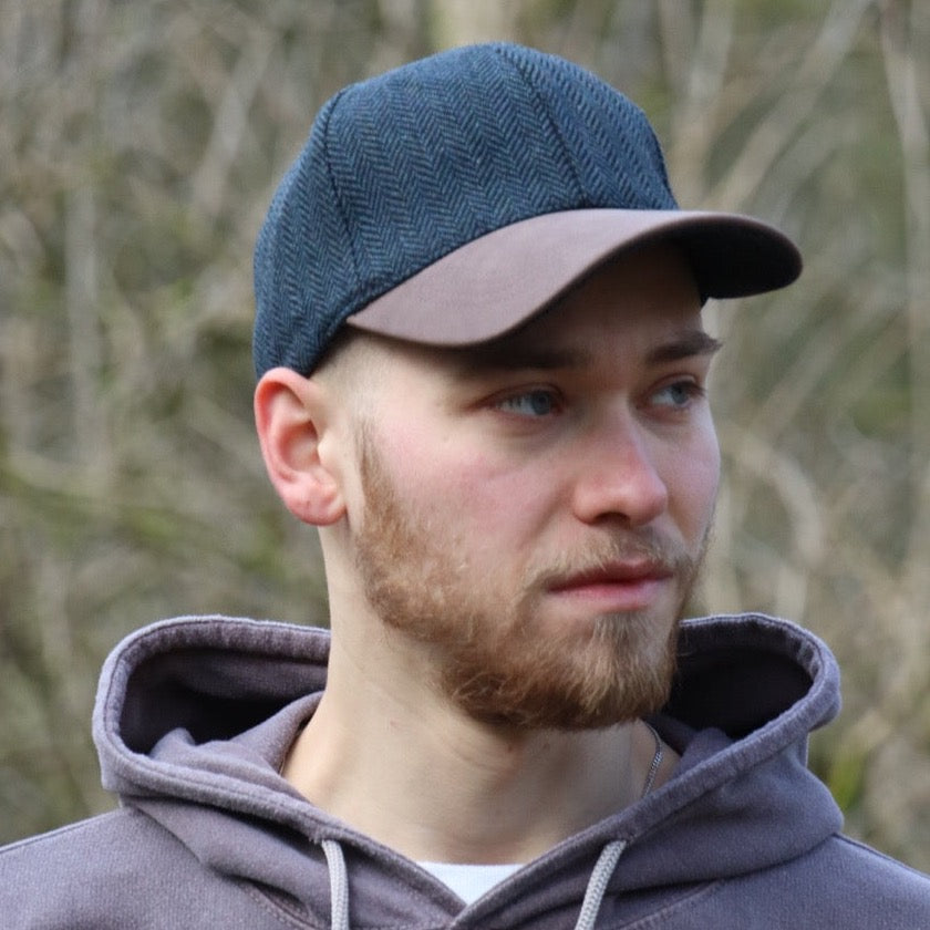 Casquette de baseball à chevrons avec visière en daim